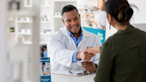 How to Identify a Good Fit: Navigating the Hiring Process to Find a Pharmacy Job that Aligns with Your Values and Career Goals